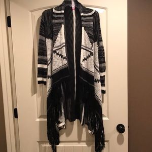 Long cardigan/duster.